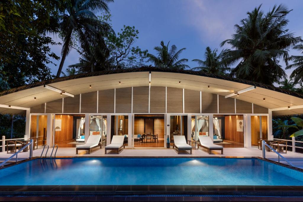 Taj Exotica Radhanagar